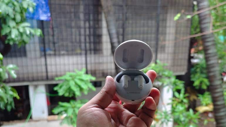 LG true wireless buds